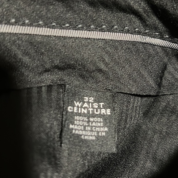 Dark grey wool suit. - Picture 6 of 6